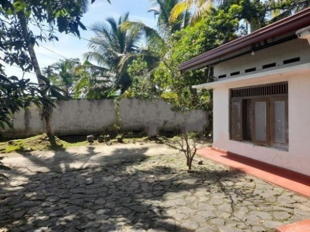 House with Land for Sale Hakmana