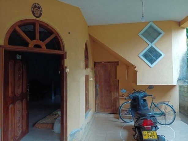 Two storey House with Land  for sale in Walgama