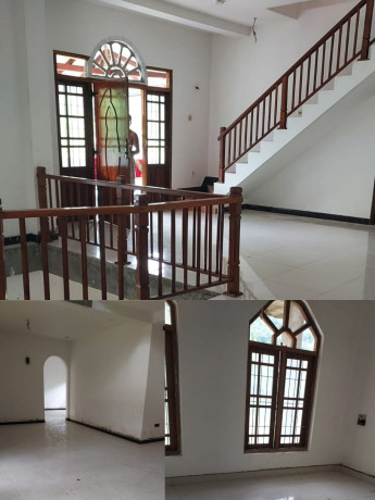 Three Story House for Sale in Mahagama Horana