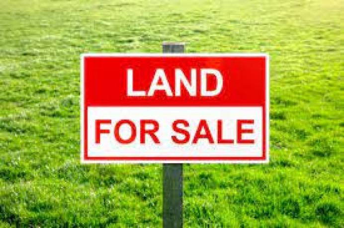 Land with house for sale Polhena, Matara